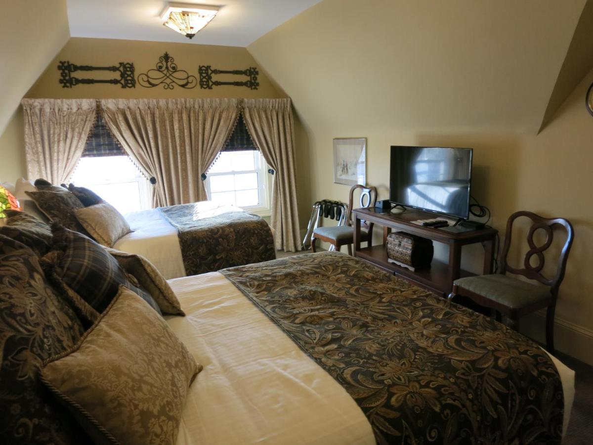 The Woodview Inn ガナノクエ エクステリア 写真