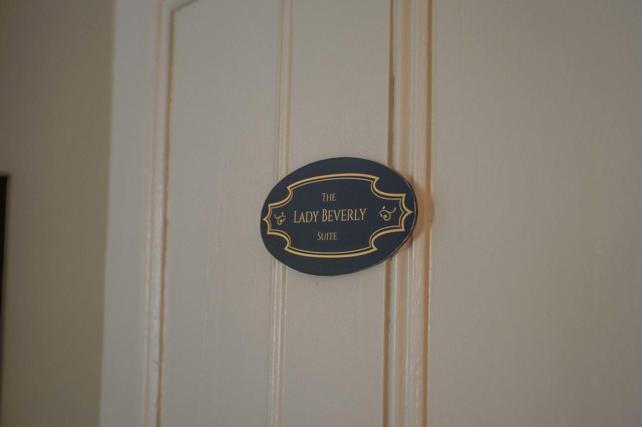 The Woodview Inn ガナノクエ エクステリア 写真