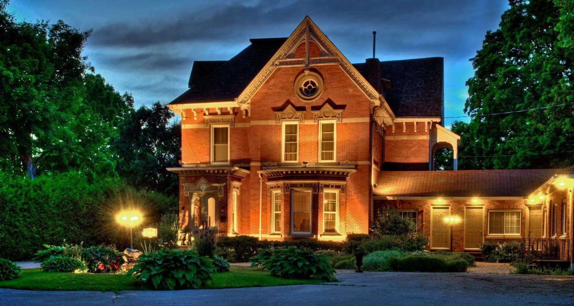 The Woodview Inn ガナノクエ エクステリア 写真